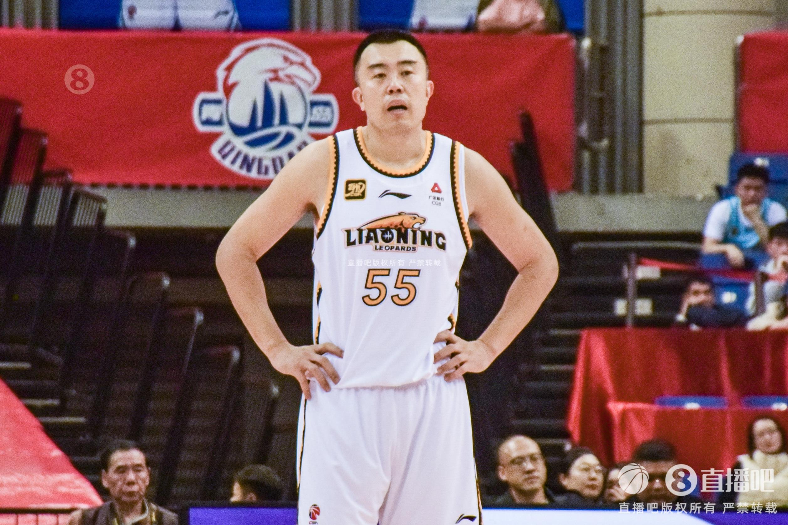老將盡力了！韓德君7中4拿到14分12籃板3助攻